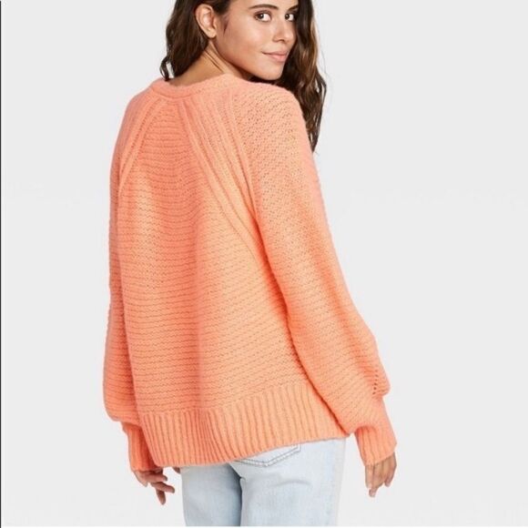 Universal Thread V Neck Balloon Sleeve Sweater - Picture 2 of 6